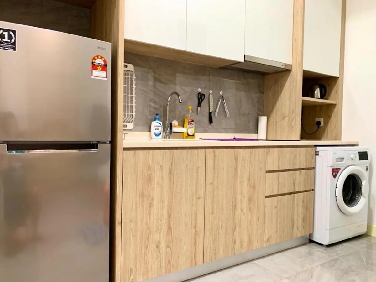Imperio,Res - Cozy -- Location -- Dual View Apartment Malacca