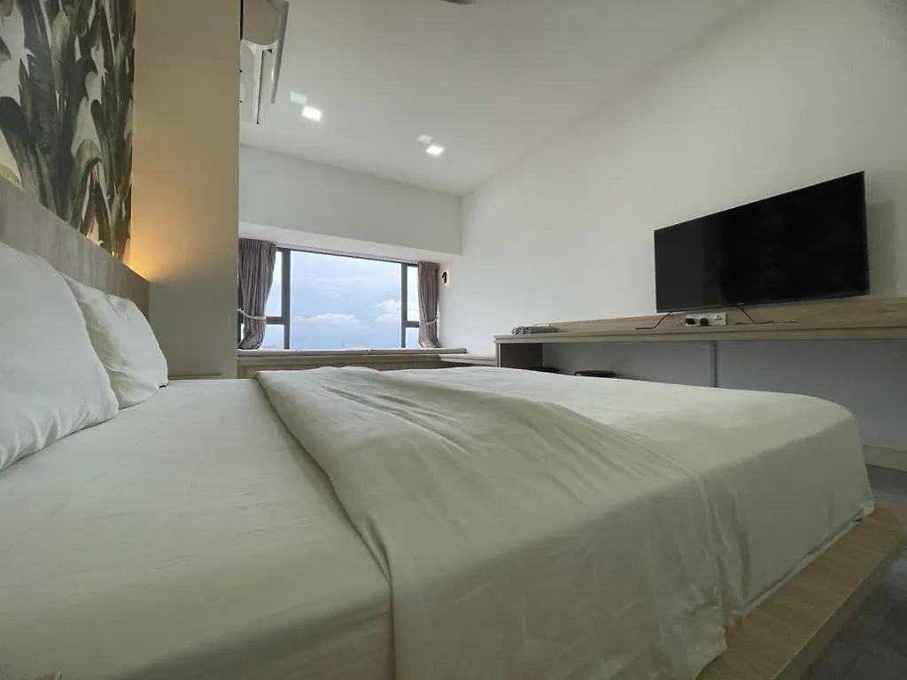 Imperio,Res - Cozy -- Location -- Dual View Apartment Malacca